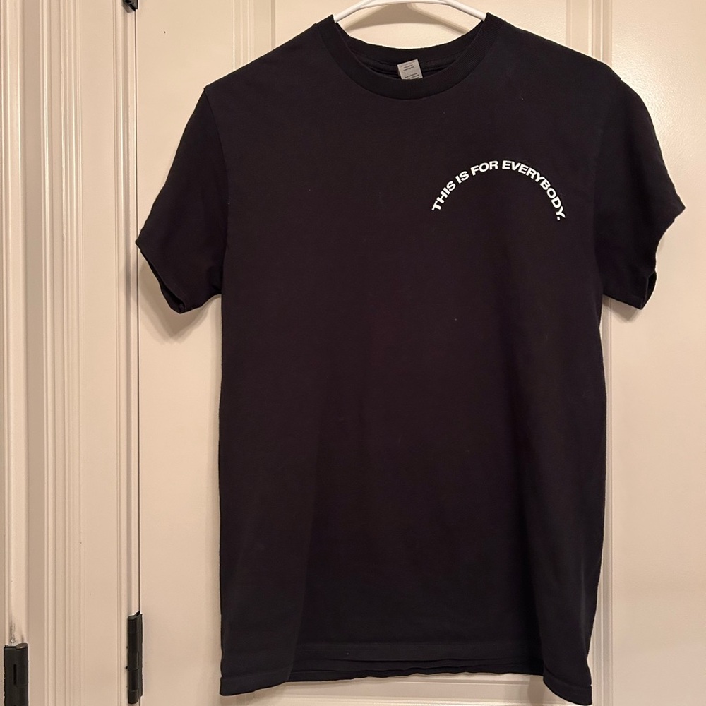 Black t shirt